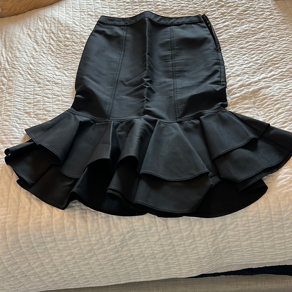 Halogen size 2 black skirt
